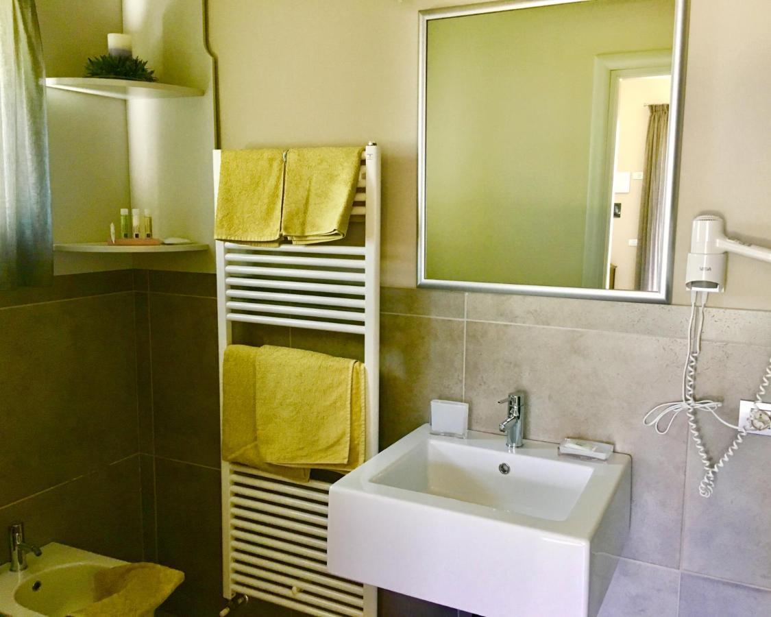B&B Re' Perone Anfo Esterno foto